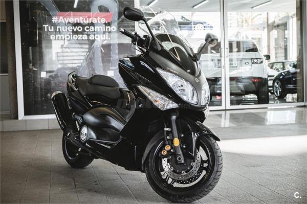 YAMAHA TMAX