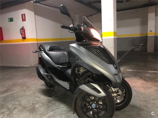 PIAGGIO MP3 300 Sport