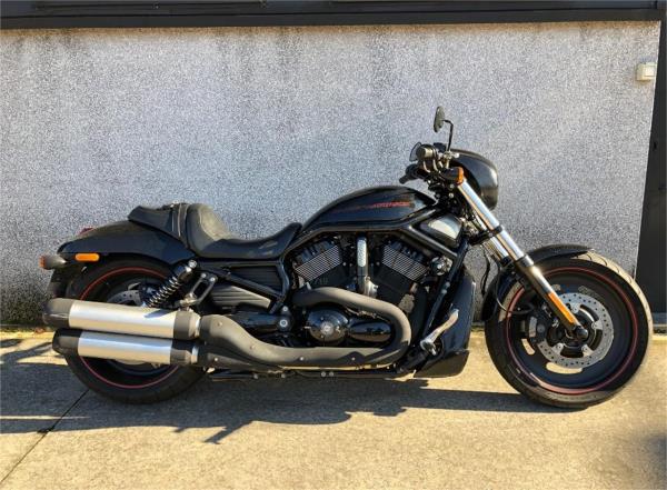 HARLEY DAVIDSON VRSC NIGHT ROD