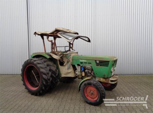 Deutz-Fahr D 4006 Hinterrad