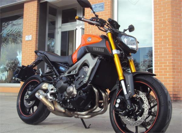 YAMAHA MT 09 ABS