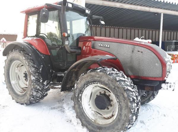 Valtra T150