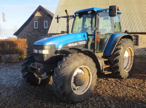 New Holland TM 135