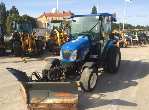 New Holland 3040 Boomer