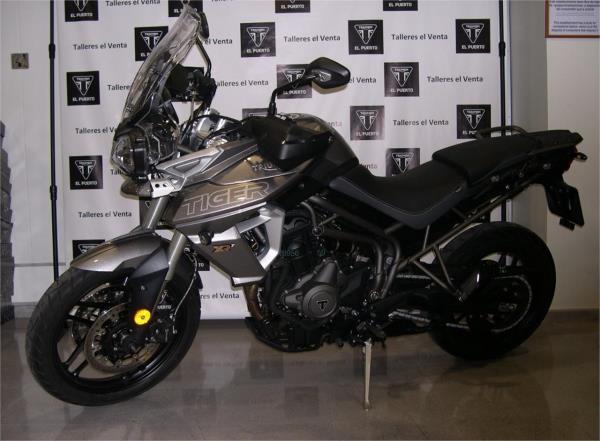 TRIUMPH TIGER 800 XRT