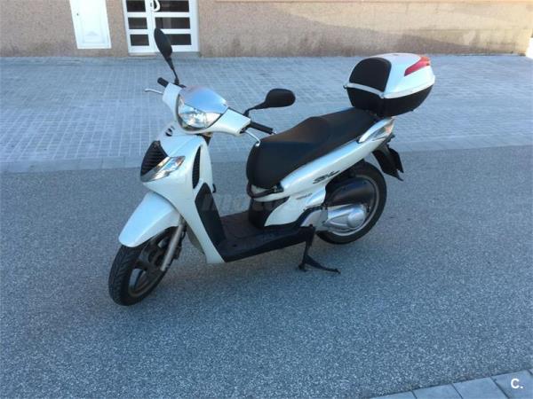 HONDA SCOOPY SH125i