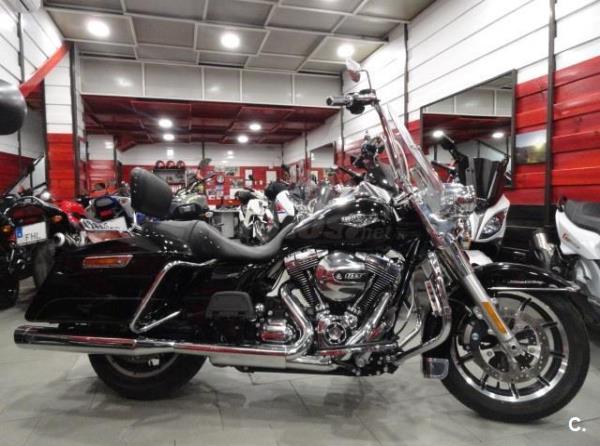 HARLEY DAVIDSON ROAD KING