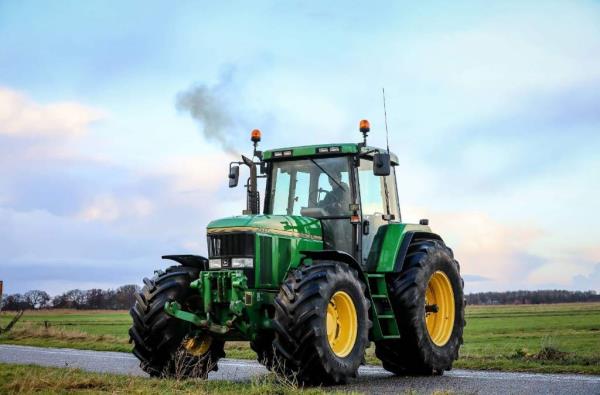 John Deere 7800