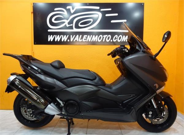 YAMAHA TMAX 530