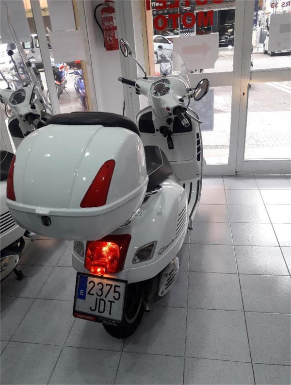 VESPA GTS 300 IE SUPER