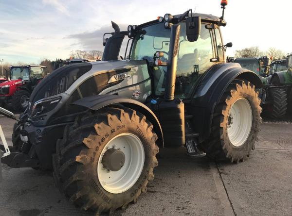 Valtra T174 EA