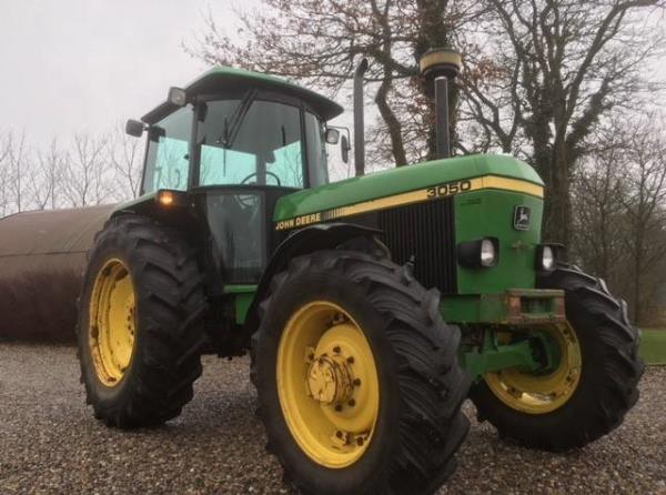 John Deere 3050