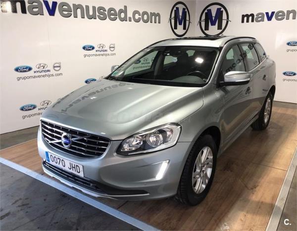 VOLVO XC60 2.0 D3 Momentum 5p.