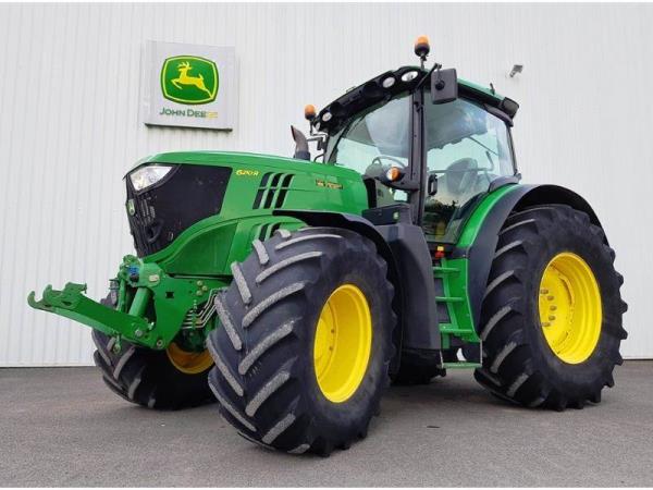 John Deere 6210R