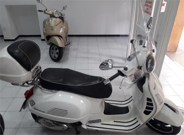 VESPA GTS 300 IE SUPER