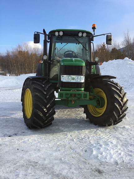 John Deere 6430