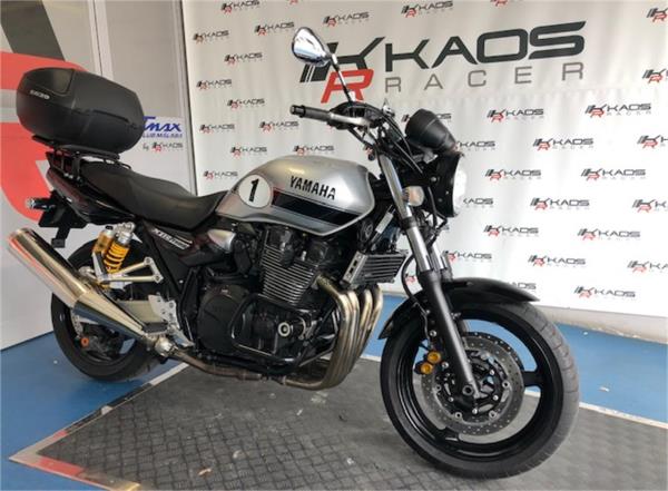 YAMAHA XJR 1300