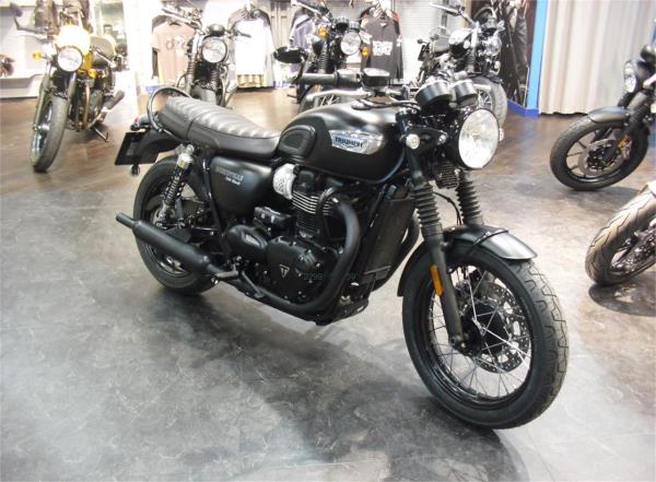 TRIUMPH BONNEVILLE T100