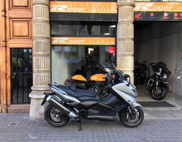 YAMAHA TMAX 530