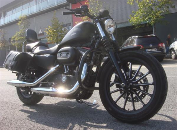 HARLEY DAVIDSON SPORTSTER 883