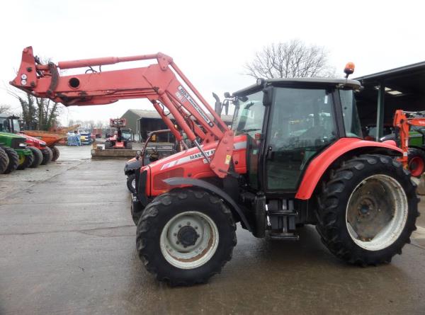 Massey Ferguson 5445