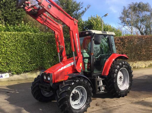 Massey Ferguson 5455 Hi-Vis c w MF894 S L Loader