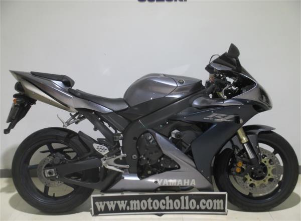 YAMAHA YZF R1