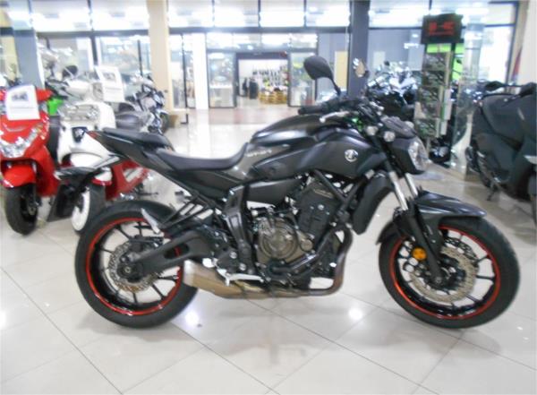 YAMAHA MT-07