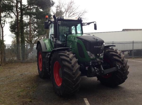 Fendt 933