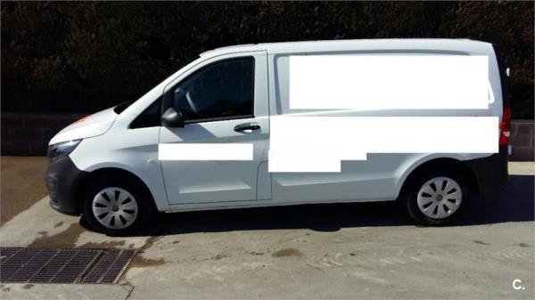 MERCEDES-BENZ Vito 111 CDI Compacta 4p.