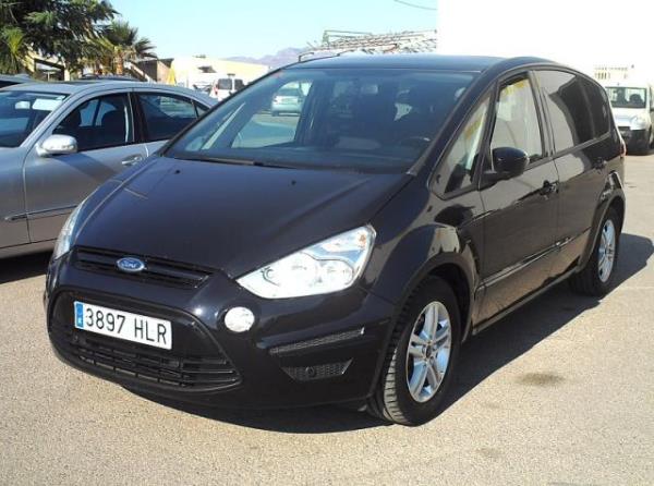 Ford S-Max 2.0 TDCI 140 CV con 7 plazas.