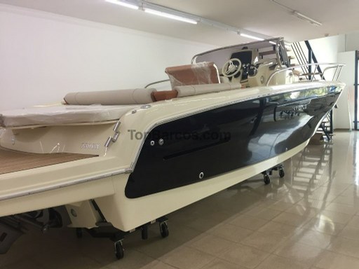 Invictus Yacht 280 CX