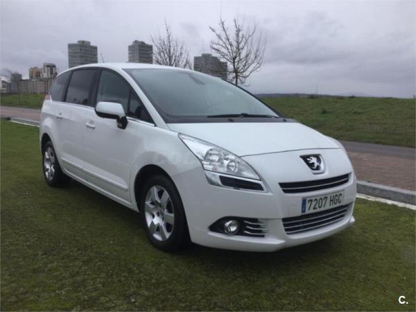 PEUGEOT 5008 Business Line 1.6 HDI 112 FAP 5p.