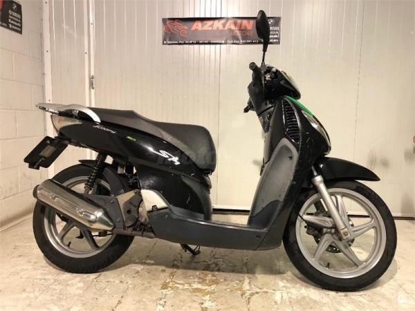 HONDA SCOOPY SH150i