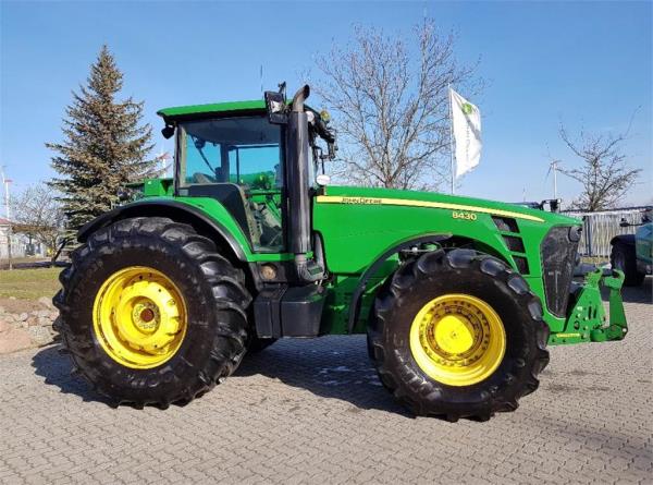 John Deere 8430 PowrShift