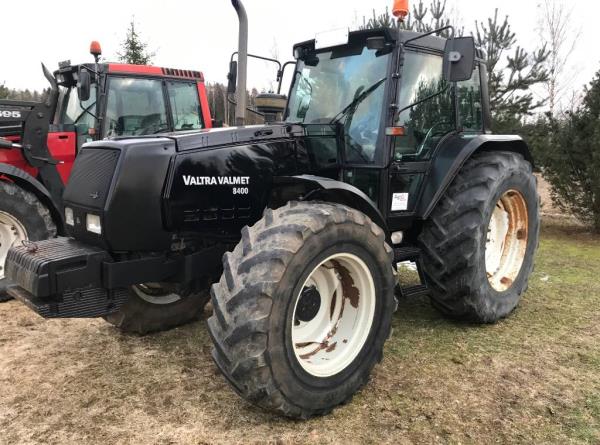 Valtra Valmet 8400