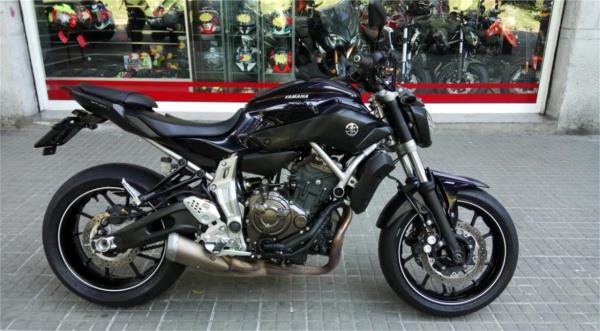 YAMAHA MT-07