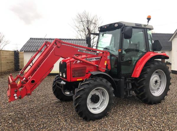 Massey Ferguson 5435