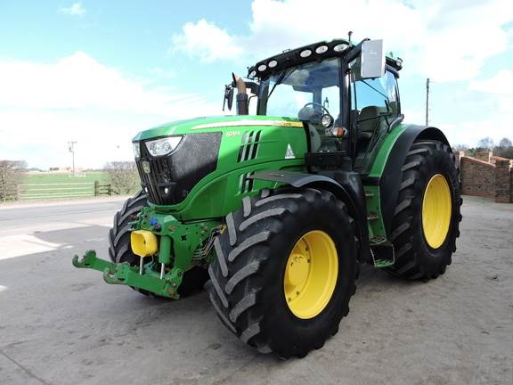 John Deere 6210R