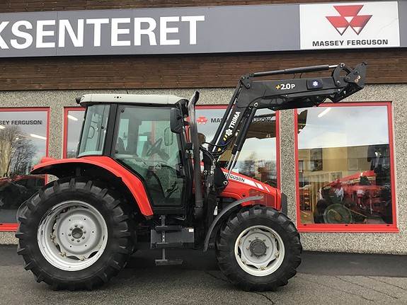 Massey Ferguson 5445 Dyna-4