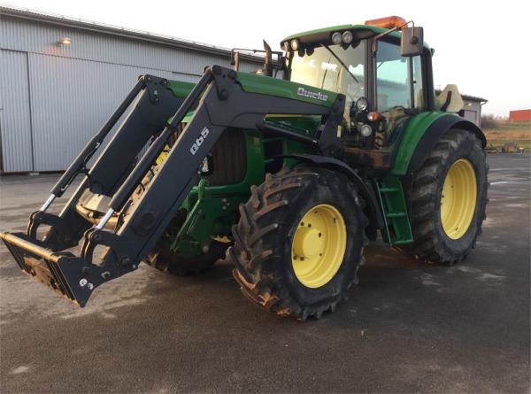 John Deere 6534 TRAKTOR