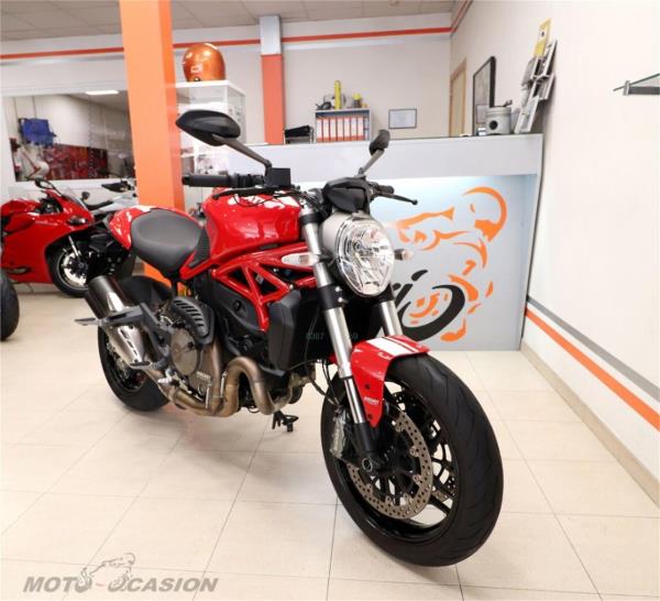 DUCATI MONSTER 821