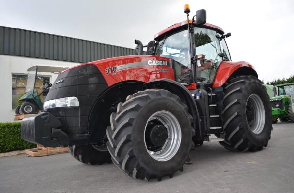 Case IH Magnum 370 CVX