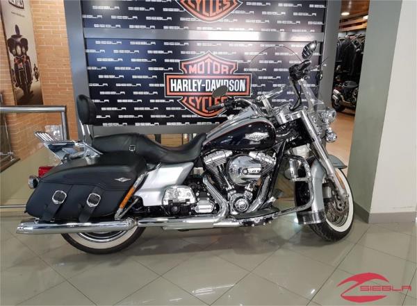 HARLEY DAVIDSON ROAD KING