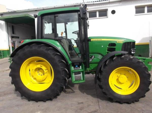 John Deere 6330