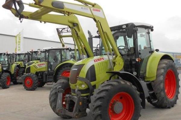 Claas Arion 620