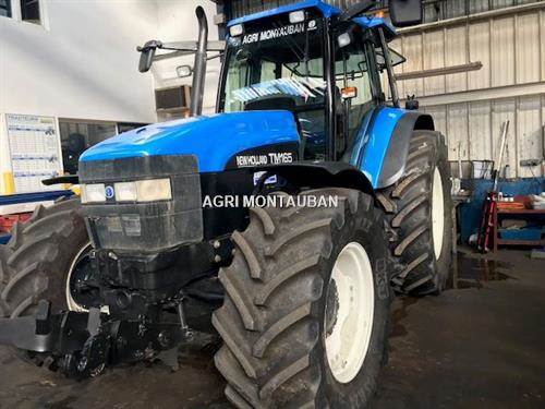 New Holland TM 165