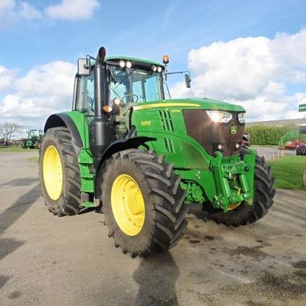 John Deere 6175M