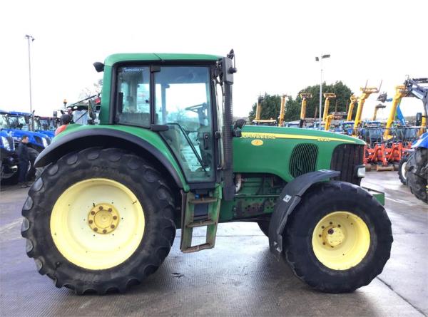 John Deere 6620 Tractor (ST4233)