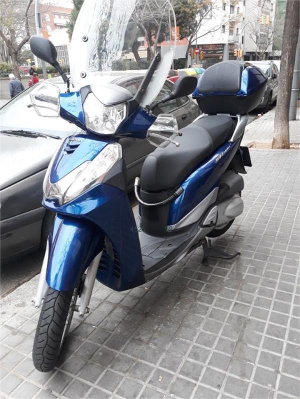 HONDA SCOOPY SH300I TOPBOX